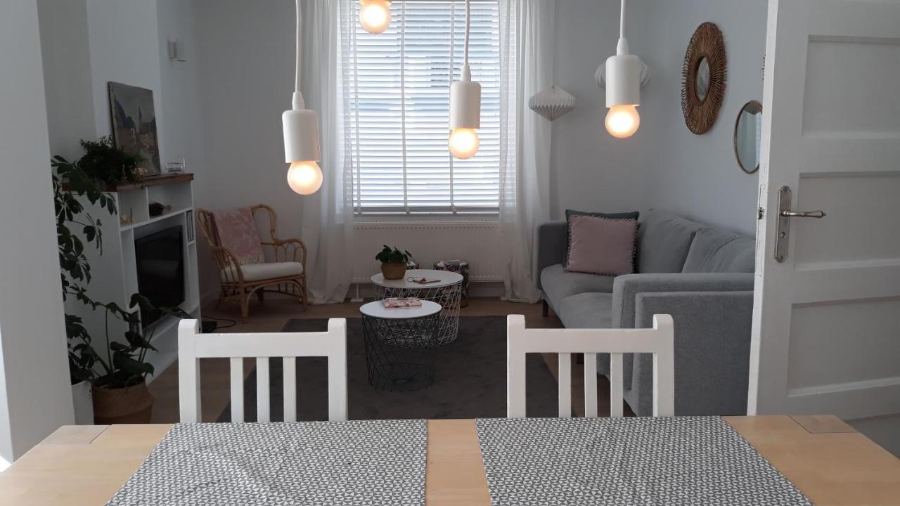 Kanne: charming house between nature&shopping Buitenkant foto